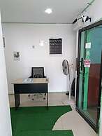 OYO Home 90723 Green Leaf Guest Lodge Kk