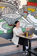 Amaris Hotel Kalimalang