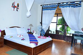 Mora Heights Hotel