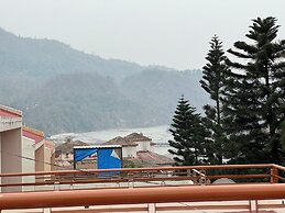 Golden Healing Journeys Homestay