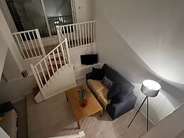 Barbican Pad by condokeeper