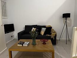 Barbican Pad by condokeeper