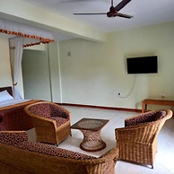 CaliTwapa Hotel & Restaurant