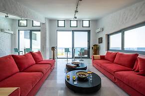 Icarus Luxury Beachfront Villa