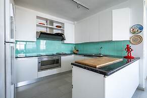 Icarus Luxury Beachfront Villa