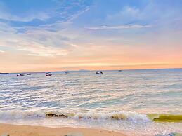 The Sunset Bangsaen Seaview