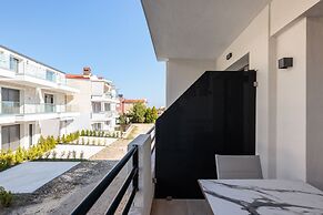 Amalthia Luxury Suites