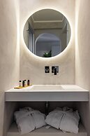 Amalthia Luxury Suites