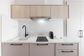 Amalthia Luxury Suites