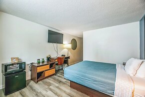 Hotel 8