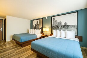 Hotel 8