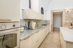 Nina Luxury Apartment