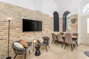 Nina Luxury Apartment