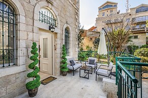 Nina Luxury Apartment