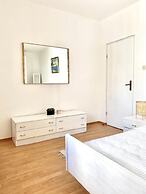 Spacious 2-bed Apartment in Cavtat