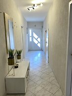 Spacious 2-bed Apartment in Cavtat