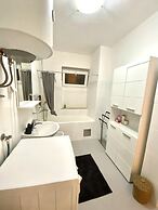 Spacious 2-bed Apartment in Cavtat