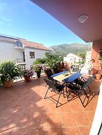 Spacious 2-bed Apartment in Cavtat