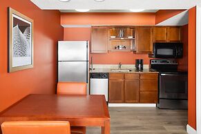 Tysons Corner Suites, A Baymont by Wyndham