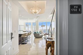 Silver Beach 1702e 3 Bedroom Condo by RedAwning