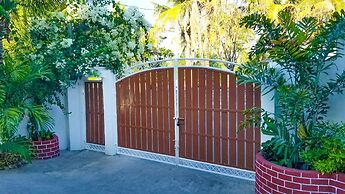 Crystal Shore Beach Resort powered by Cocotel