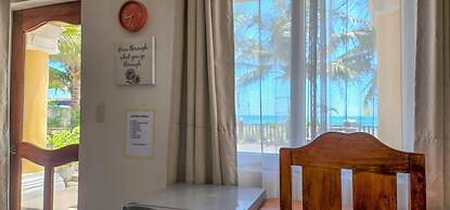 Crystal Shore Beach Resort powered by Cocotel