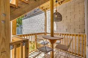 Grand Avenue APT 1/West Loop & newly renovated! by AllSet Turnover