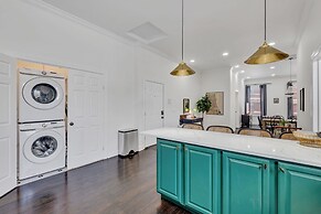 Art Deco Inspired Designer 2 Bed Loft in West Town by AllSet Turnover