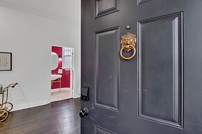 Art Deco Inspired Designer 2 Bed Loft in West Town by AllSet Turnover