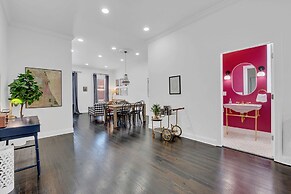 Art Deco Inspired Designer 2 Bed Loft in West Town by AllSet Turnover