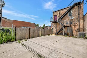 Art Deco Inspired Designer 2 Bed Loft in West Town by AllSet Turnover