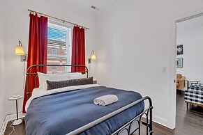 Art Deco Inspired Designer 2 Bed Loft in West Town by AllSet Turnover