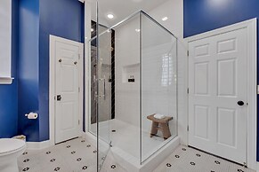 Art Deco Inspired Designer 2 Bed Loft in West Town by AllSet Turnover