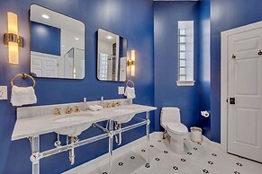 Art Deco Inspired Designer 2 Bed Loft in West Town by AllSet Turnover