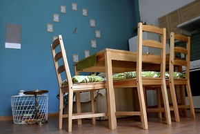 Chrismma Apartment With Private Yard, Parking