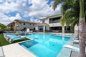 Villatel Luxury Homes at Reunion Resort