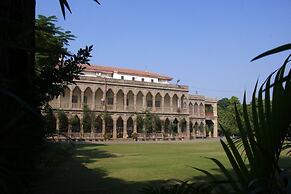 Nilambag palace