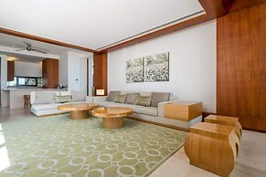 Luxury Beach Resort Apartments & Villas