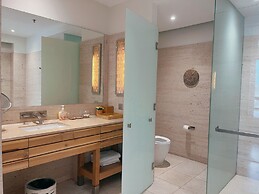 Luxury Beach Resort Apartments & Villas