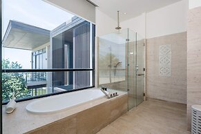 Luxury Beach Resort Apartments & Villas