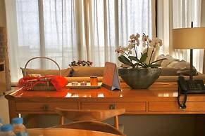 Luxury Beach Resort Apartments & Villas