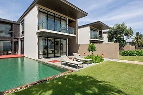 Luxury Beach Resort Apartments & Villas