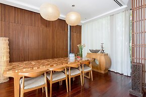 Luxury Beach Resort Apartments & Villas