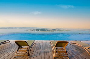 A La Carte Ha Long Bay Managed by TASECO