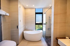 Euphoria Hotel