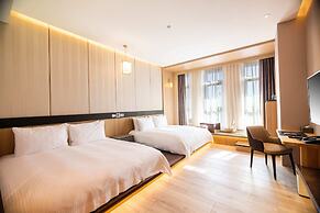Euphoria Hotel