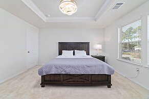 ECLIPZ Modern CEO Corp House