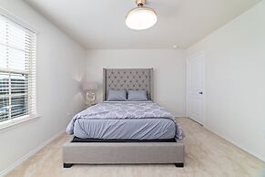 ECLIPZ Modern CEO Corp House