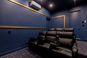 Harbor Island Beach Club by Villatel