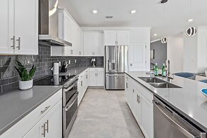 Harbor Island Beach Club by Villatel